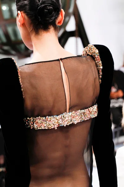 Look 37